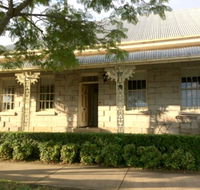 Surgeon's Cottage - Australian Directory