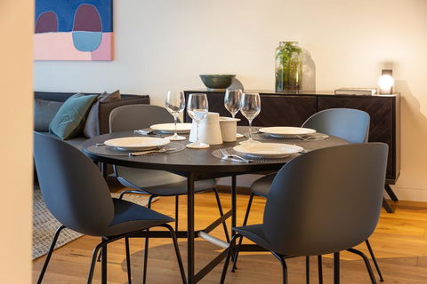 Surry Hills Self-contained 1 Bedroom Apartment (6 BRK) - Australian Directory 3