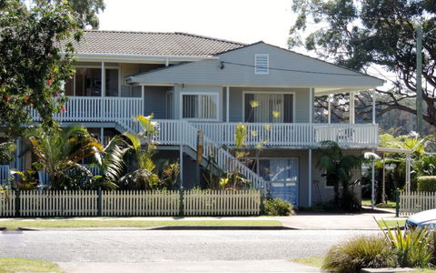 Sussex Shores - Australian Directory 0