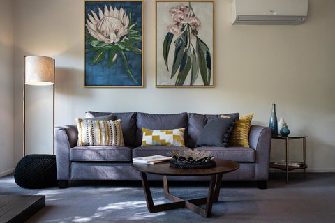 Swiss Mt Villa 2 - Australian Directory 1