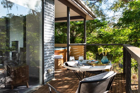 Swiss Mt Villa 2 - Australian Directory 3