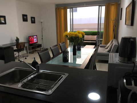 Sydney CBD Family Home - Australian Directory 0