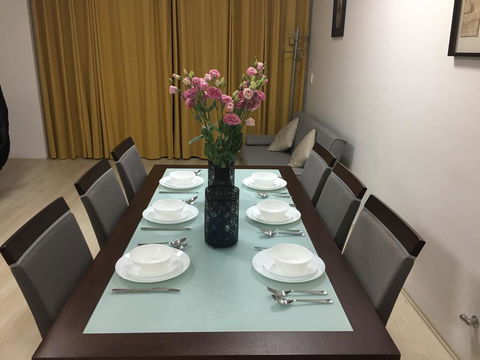 Sydney CBD Family Home - Australian Directory 2