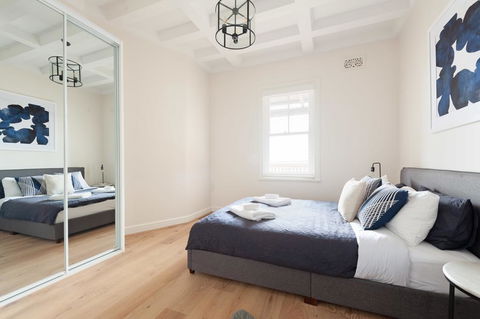 Sydney City CDB Water Views Close To Harbour Bridge And Opera House - Australian Directory 1