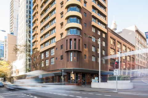 Sydney Hotel Harbour Suites - Australian Directory 0