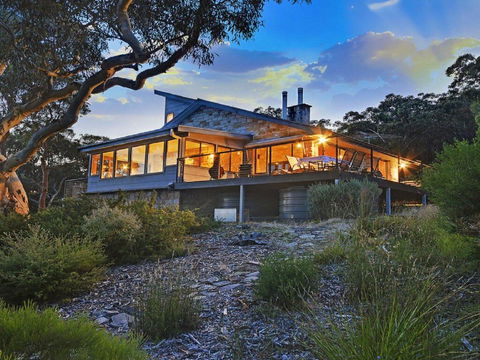 Sydney View - 70km From Sydney, 1000km From Care! - Australian Directory 3