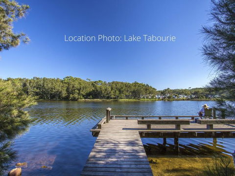 Tabourie Lake Motor Inn - Australian Directory 3