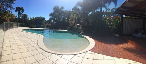 TAKURA HEIGHTS Modern Country Apartment With Pool Access - Australian Directory 1