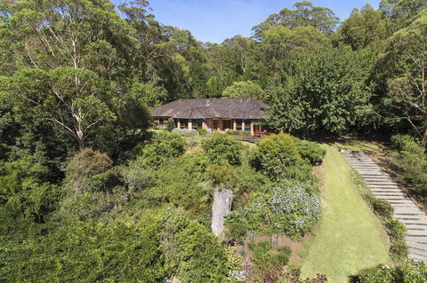 Taliesin - Beautiful 4 Bedroom Home With Amazing Views! - Australian Directory 2