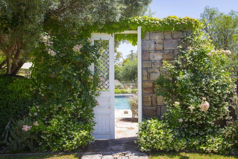 Talits Vineyard Estate - Australian Directory 2
