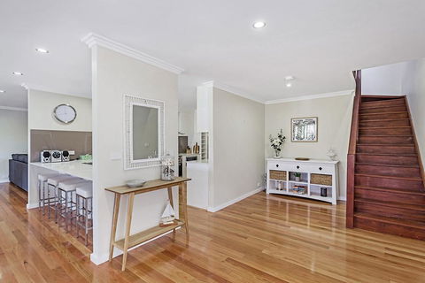 Tallean Road, 71 - Australian Directory 2