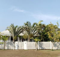 Tallulah Retreat - Valla Beach - Australian Directory