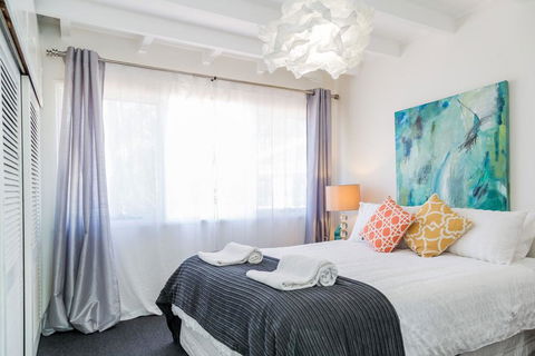 Tallwood 24, NARRWALLEE - Australian Directory 2