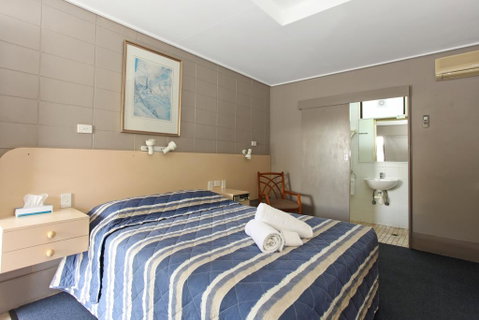 Tandara Hotel Motel - Australian Directory 2