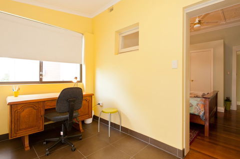 Taree Apartment - Australian Directory 3