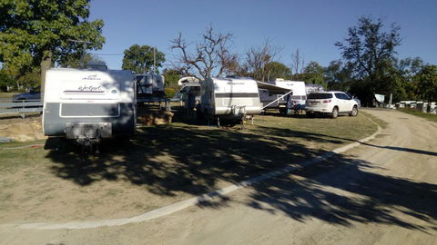 Taroom Caravan & Tourist Park - Australian Directory 2