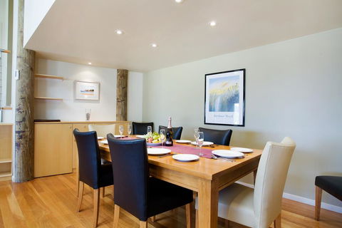 Tathra Beach House Holiday Apartments - Australian Directory 2