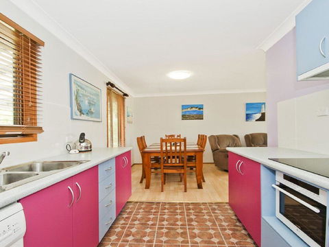 Tea Tree Cottage - Great Yard For Pets And Kids - Australian Directory 1