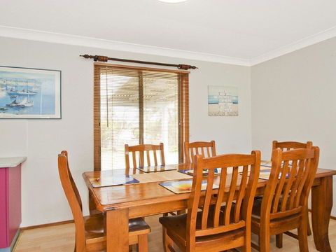 Tea Tree Cottage - Great Yard For Pets And Kids - Australian Directory 2