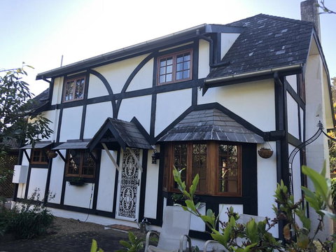 Ted And Stellas On Tamborine - Australian Directory 1