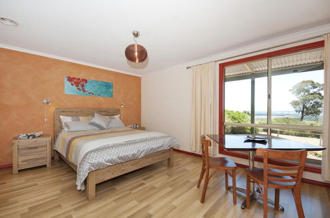 Tennessee Hill Cottage - Australian Directory 2