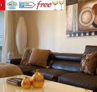 TERRACE LUX FULLY AIR 2 CAR FREE NETFLIX WIFI WINE - Australian Directory