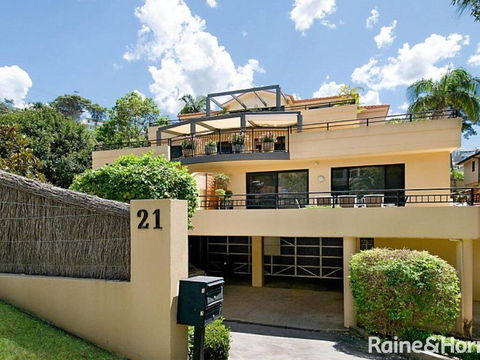 Terrigal Townhouse - 1/21 Campbell Crescent, Terrigal - Australian Directory 0