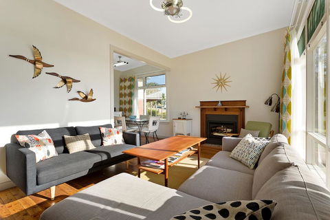 The 50's Beach House - Australian Directory 0