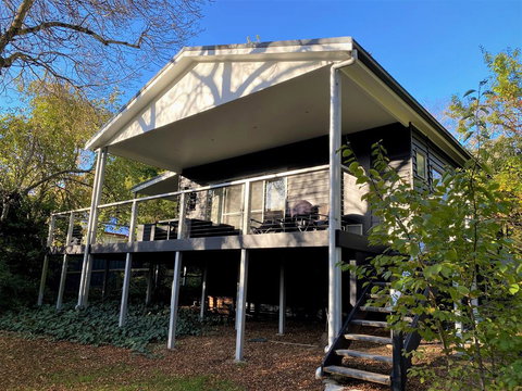 The Apple Tree - Australian Directory 1