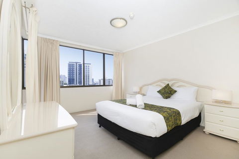 The Astor Apartments - Australian Directory 3