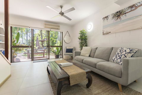 The Barefoot Beach Cottage - Australian Directory 2