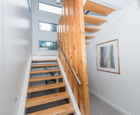 The Bay - Australian Directory 1