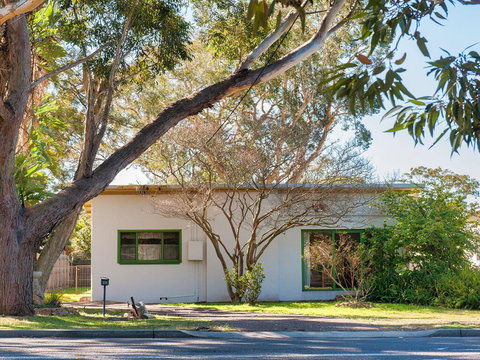 The Beach Shack At Nelson Bay - Australian Directory 0
