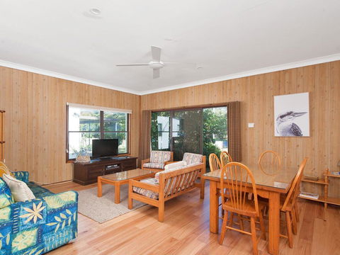 The Beach Shack At Nelson Bay - Australian Directory 2