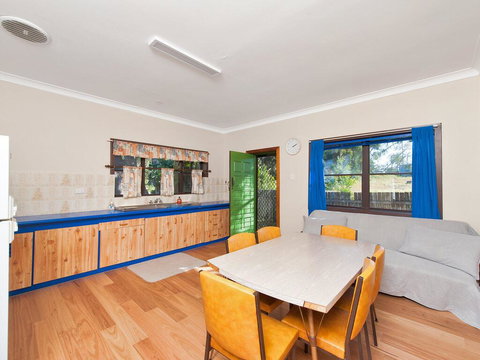 The Beach Shack At Nelson Bay - Australian Directory 1