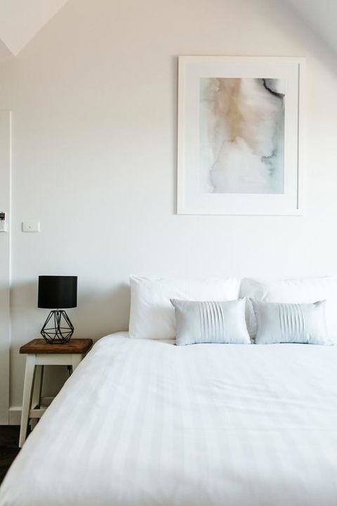 The Berry Inn - Australian Directory 3