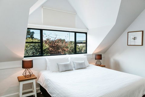 The Berry Inn - Australian Directory 0