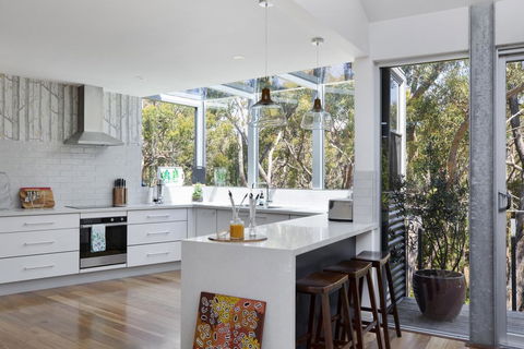 The Bird House - Australian Directory 1