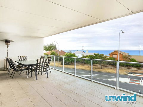 The Block Views Apartments Victor Harbor - Australian Directory 1