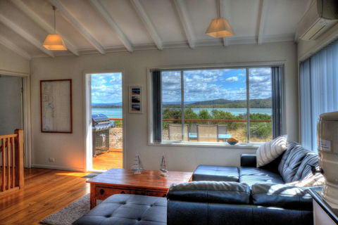 The Blue House - Australian Directory 3
