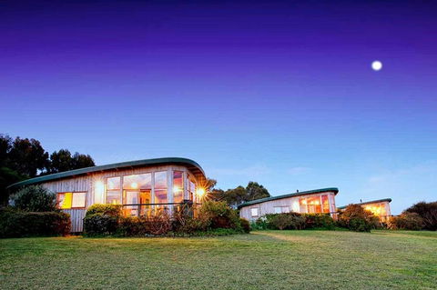 The Boomerangs At Johanna - Australian Directory 0