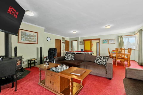 The Calzburg Guest Home - Australian Directory 2