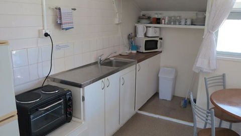 The Captain's Manor On Cook Unit 5 - Australian Directory 2
