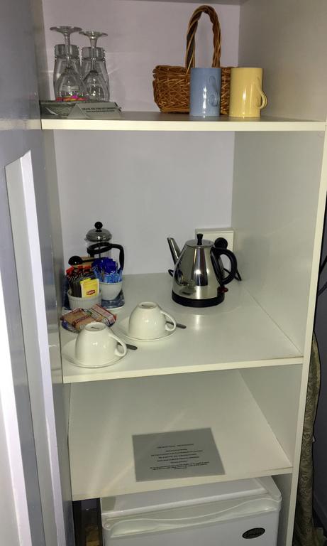 The Chalet Guesthouse And Studio - Australian Directory 3