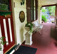 The Chalet Guesthouse And Studio - Australian Directory