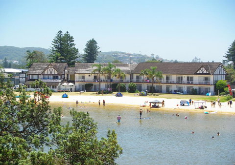 The Clan Terrigal - Australian Directory 0
