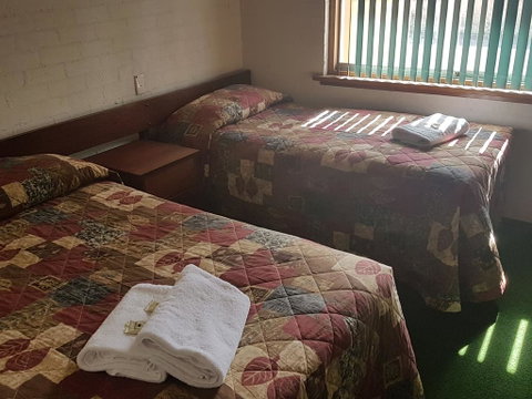 The Club Hotel - Australian Directory 0