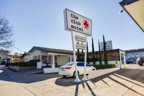 The Club Motel And Apartments - Australian Directory 2
