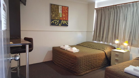 The Commercial Hotel Motel - Australian Directory 2