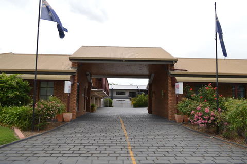 The Cottage Motor Inn Albury - Australian Directory 0